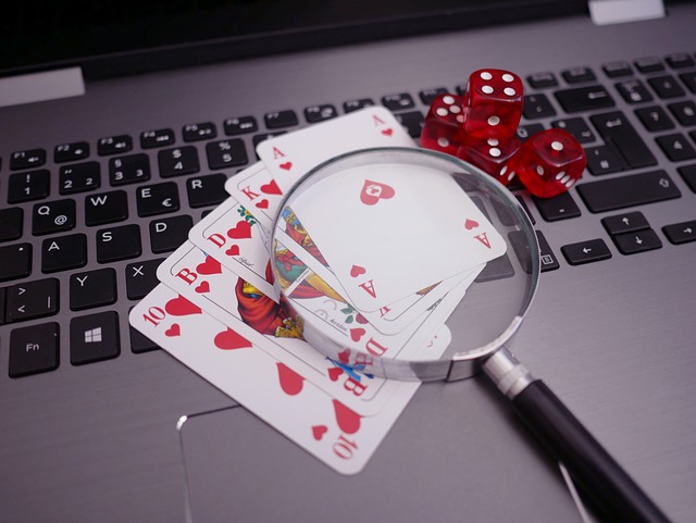 What are my chances of hitting a progressive jackpot at an online casino?